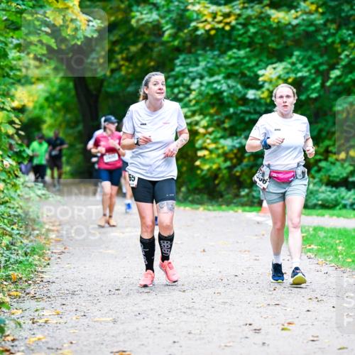 12.10.2025 - Bramfelder Halbmarathon 2025 Dr. Thomas Lammeyer http://msf.ph/oto/9357957 12.10.2025 11:02:45 Laufen 65, 400 meine-sportfotos.de