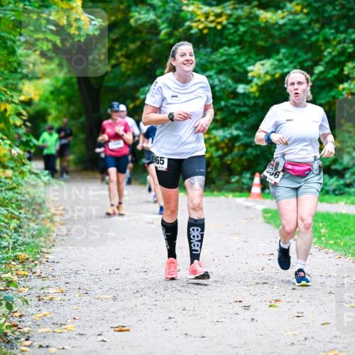 12.10.2025 - Bramfelder Halbmarathon 2025 Dr. Thomas Lammeyer http://msf.ph/oto/9357963 12.10.2025 11:02:46 Laufen 65, 956, 81411 meine-sportfotos.de