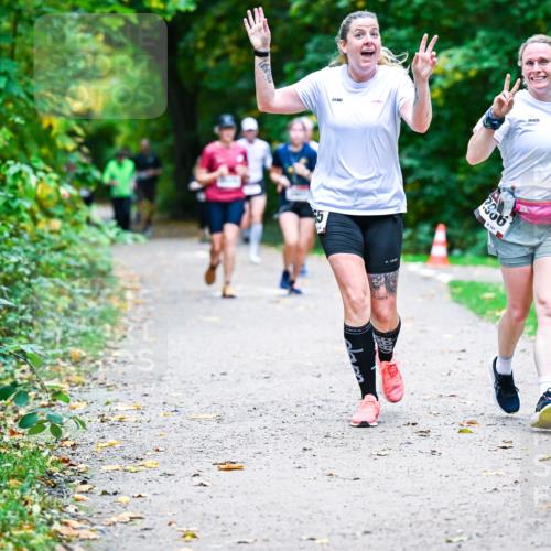 12.10.2025 - Bramfelder Halbmarathon 2025 Dr. Thomas Lammeyer http://msf.ph/oto/9357967 12.10.2025 11:02:46 Laufen 55, 2906, 8141 meine-sportfotos.de