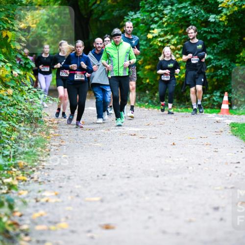12.10.2025 - Bramfelder Halbmarathon 2025 Dr. Thomas Lammeyer http://msf.ph/oto/9358012 12.10.2025 11:02:55 Laufen  meine-sportfotos.de