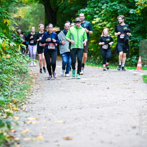 12.10.2025 - Bramfelder Halbmarathon 2025 Dr. Thomas Lammeyer http://msf.ph/oto/9358015 12.10.2025 11:02:55 Laufen 2189, 2048 meine-sportfotos.de