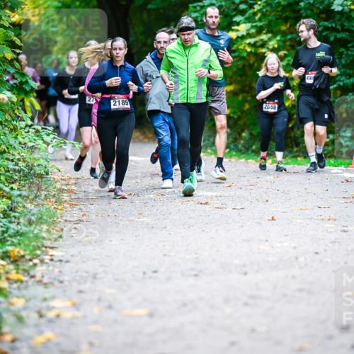12.10.2025 - Bramfelder Halbmarathon 2025 Dr. Thomas Lammeyer http://msf.ph/oto/9358017 12.10.2025 11:02:56 Laufen 27, 2189, 2048 meine-sportfotos.de