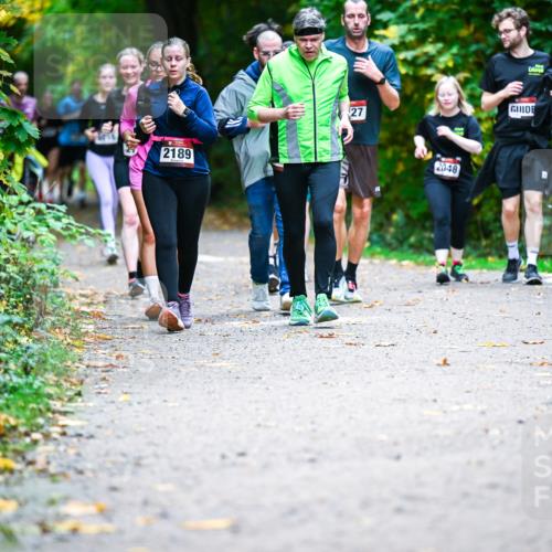 12.10.2025 - Bramfelder Halbmarathon 2025 Dr. Thomas Lammeyer http://msf.ph/oto/9358019 12.10.2025 11:02:56 Laufen 2189, 27, 2048 meine-sportfotos.de