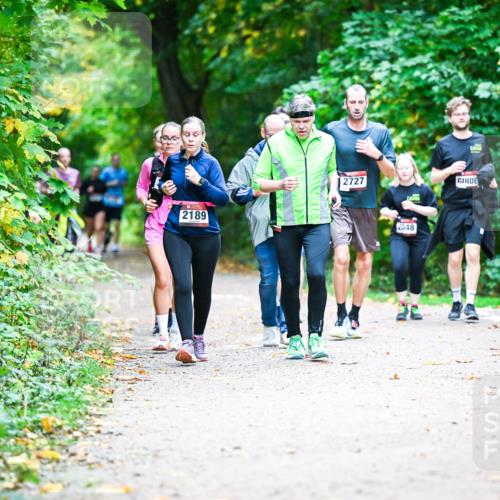 12.10.2025 - Bramfelder Halbmarathon 2025 Dr. Thomas Lammeyer http://msf.ph/oto/9358024 12.10.2025 11:02:57 Laufen 2189, 2727, 2048 meine-sportfotos.de