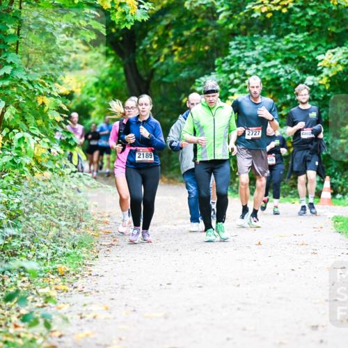 12.10.2025 - Bramfelder Halbmarathon 2025 Dr. Thomas Lammeyer http://msf.ph/oto/9358029 12.10.2025 11:02:57 Laufen 2189, 2727, 48 meine-sportfotos.de