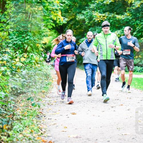 12.10.2025 - Bramfelder Halbmarathon 2025 Dr. Thomas Lammeyer http://msf.ph/oto/9358052 12.10.2025 11:03:01 Laufen 21893, 2727 meine-sportfotos.de