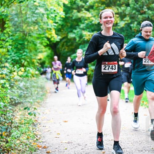 12.10.2025 - Bramfelder Halbmarathon 2025 Dr. Thomas Lammeyer http://msf.ph/oto/9358072 12.10.2025 11:03:05 Laufen 225, 2743 meine-sportfotos.de