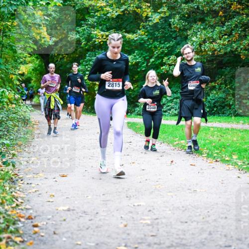 12.10.2025 - Bramfelder Halbmarathon 2025 Dr. Thomas Lammeyer http://msf.ph/oto/9358079 12.10.2025 11:03:07 Laufen 953, 2595, 2815, 2048 meine-sportfotos.de