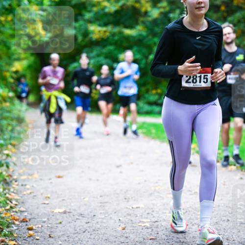 12.10.2025 - Bramfelder Halbmarathon 2025 Dr. Thomas Lammeyer http://msf.ph/oto/9358087 12.10.2025 11:03:09 Laufen 2815 meine-sportfotos.de