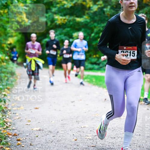 12.10.2025 - Bramfelder Halbmarathon 2025 Dr. Thomas Lammeyer http://msf.ph/oto/9358088 12.10.2025 11:03:09 Laufen 34, 2315 meine-sportfotos.de