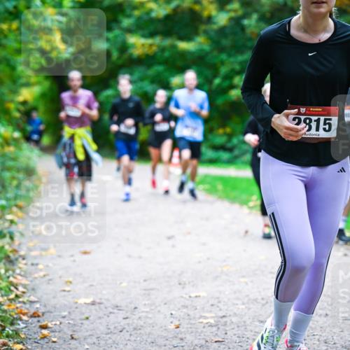 12.10.2025 - Bramfelder Halbmarathon 2025 Dr. Thomas Lammeyer http://msf.ph/oto/9358089 12.10.2025 11:03:09 Laufen 2815 meine-sportfotos.de