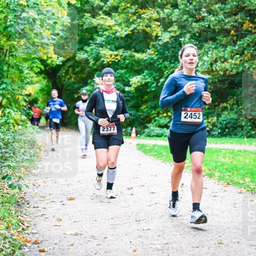 12.10.2025 - Bramfelder Halbmarathon 2025 Dr. Thomas Lammeyer http://msf.ph/oto/9358116 12.10.2025 11:03:14 Laufen 2377, 2452 meine-sportfotos.de