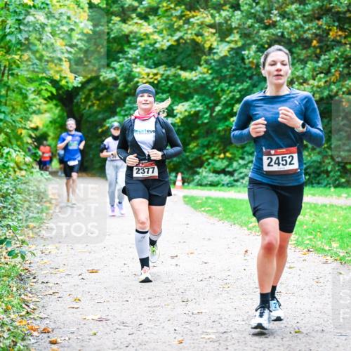 12.10.2025 - Bramfelder Halbmarathon 2025 Dr. Thomas Lammeyer http://msf.ph/oto/9358118 12.10.2025 11:03:14 Laufen 2377, 2452 meine-sportfotos.de