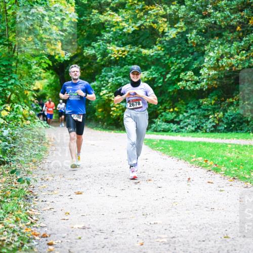 12.10.2025 - Bramfelder Halbmarathon 2025 Dr. Thomas Lammeyer http://msf.ph/oto/9358130 12.10.2025 11:03:17 Laufen 2708, 2678 meine-sportfotos.de
