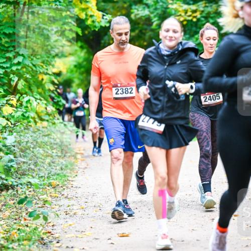 12.10.2025 - Bramfelder Halbmarathon 2025 Dr. Thomas Lammeyer http://msf.ph/oto/9358212 12.10.2025 11:03:37 Laufen 2382, 2398, 2405, 2775 meine-sportfotos.de