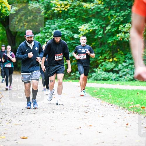 12.10.2025 - Bramfelder Halbmarathon 2025 Dr. Thomas Lammeyer http://msf.ph/oto/9358220 12.10.2025 11:03:40 Laufen 2949, 2432, 2725, 23 meine-sportfotos.de