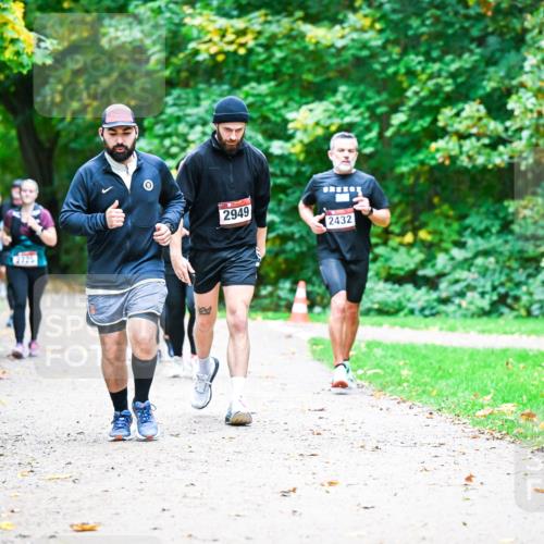 12.10.2025 - Bramfelder Halbmarathon 2025 Dr. Thomas Lammeyer http://msf.ph/oto/9358224 12.10.2025 11:03:41 Laufen 2949, 2432 meine-sportfotos.de