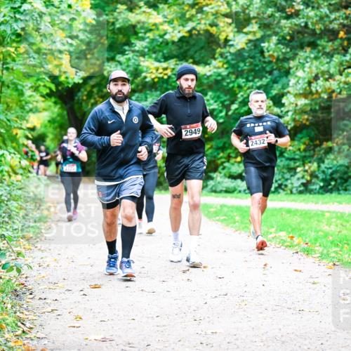 12.10.2025 - Bramfelder Halbmarathon 2025 Dr. Thomas Lammeyer http://msf.ph/oto/9358235 12.10.2025 11:03:43 Laufen 2949, 2432 meine-sportfotos.de