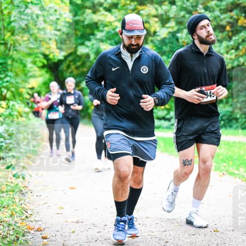 12.10.2025 - Bramfelder Halbmarathon 2025 Dr. Thomas Lammeyer http://msf.ph/oto/9358248 12.10.2025 11:03:44 Laufen 949 meine-sportfotos.de