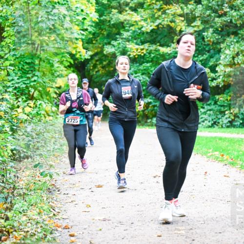 12.10.2025 - Bramfelder Halbmarathon 2025 Dr. Thomas Lammeyer http://msf.ph/oto/9358259 12.10.2025 11:03:46 Laufen 2725, 946 meine-sportfotos.de
