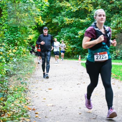 12.10.2025 - Bramfelder Halbmarathon 2025 Dr. Thomas Lammeyer http://msf.ph/oto/9358273 12.10.2025 11:03:49 Laufen 2725 meine-sportfotos.de