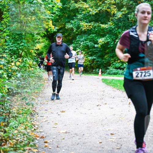 12.10.2025 - Bramfelder Halbmarathon 2025 Dr. Thomas Lammeyer http://msf.ph/oto/9358275 12.10.2025 11:03:49 Laufen 2725 meine-sportfotos.de