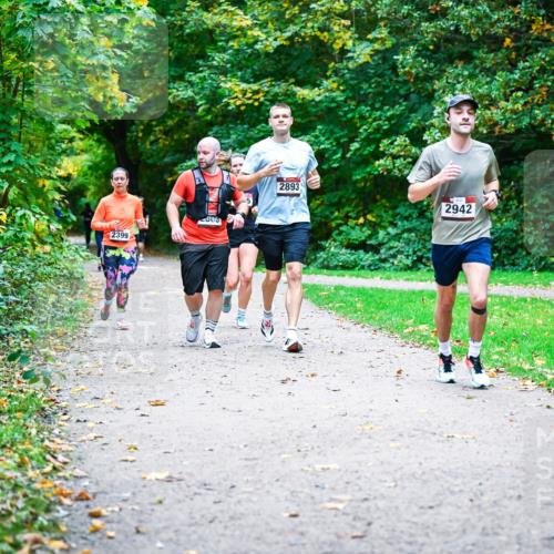12.10.2025 - Bramfelder Halbmarathon 2025 Dr. Thomas Lammeyer http://msf.ph/oto/9358278 12.10.2025 11:03:54 Laufen 2399, 2893, 2942 meine-sportfotos.de