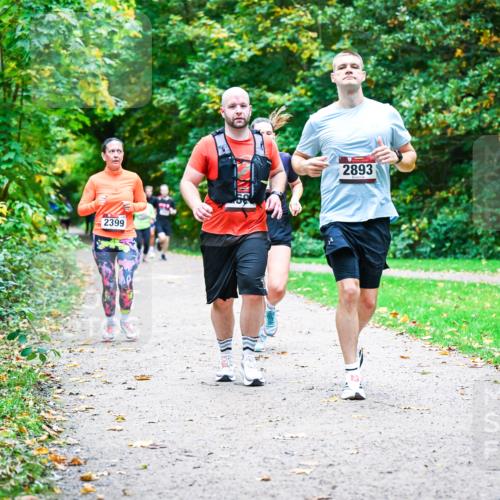12.10.2025 - Bramfelder Halbmarathon 2025 Dr. Thomas Lammeyer http://msf.ph/oto/9358291 12.10.2025 11:03:56 Laufen 2399, 2893 meine-sportfotos.de
