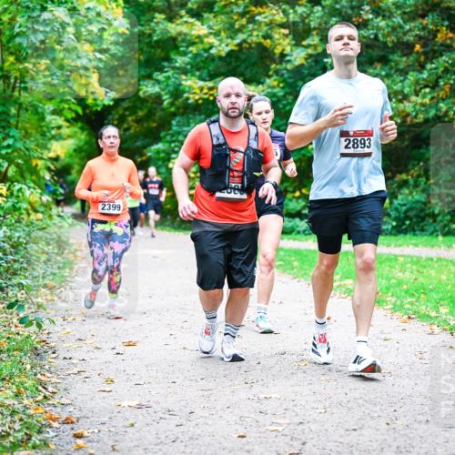 12.10.2025 - Bramfelder Halbmarathon 2025 Dr. Thomas Lammeyer http://msf.ph/oto/9358293 12.10.2025 11:03:56 Laufen 2399, 2893 meine-sportfotos.de
