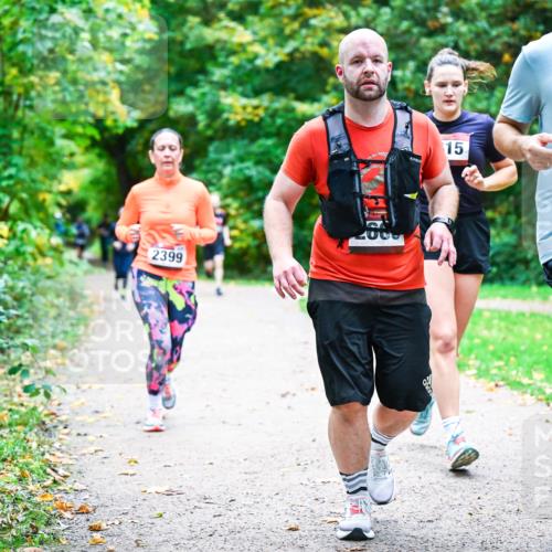 12.10.2025 - Bramfelder Halbmarathon 2025 Dr. Thomas Lammeyer http://msf.ph/oto/9358301 12.10.2025 11:03:57 Laufen 2399, 2600, 15, 2893 meine-sportfotos.de