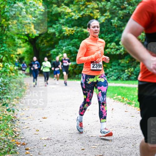 12.10.2025 - Bramfelder Halbmarathon 2025 Dr. Thomas Lammeyer http://msf.ph/oto/9358306 12.10.2025 11:03:58 Laufen 2399, 200 meine-sportfotos.de