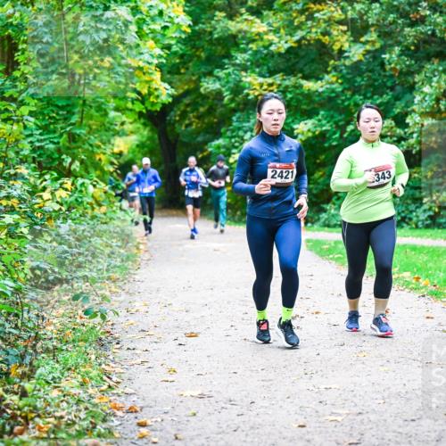 12.10.2025 - Bramfelder Halbmarathon 2025 Dr. Thomas Lammeyer http://msf.ph/oto/9358337 12.10.2025 11:04:05 Laufen 2421, 343 meine-sportfotos.de