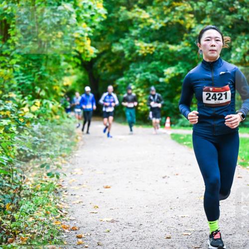 12.10.2025 - Bramfelder Halbmarathon 2025 Dr. Thomas Lammeyer http://msf.ph/oto/9358346 12.10.2025 11:04:06 Laufen 2421, 2343 meine-sportfotos.de