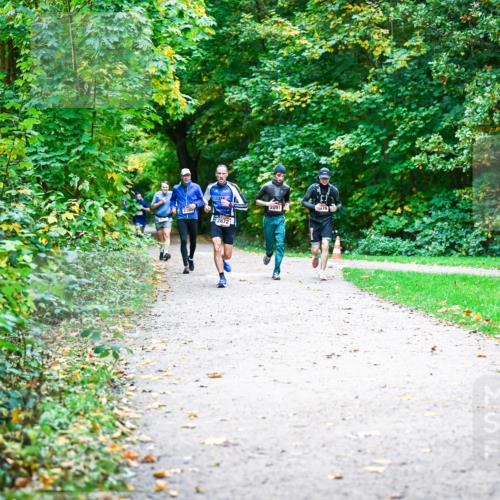 12.10.2025 - Bramfelder Halbmarathon 2025 Dr. Thomas Lammeyer http://msf.ph/oto/9358351 12.10.2025 11:04:07 Laufen 2672, 091, 76 meine-sportfotos.de