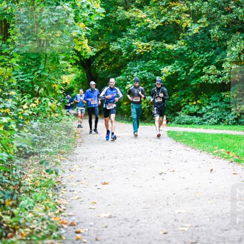 12.10.2025 - Bramfelder Halbmarathon 2025 Dr. Thomas Lammeyer http://msf.ph/oto/9358353 12.10.2025 11:04:07 Laufen 2363, 2672, 2891, 2676 meine-sportfotos.de