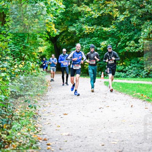 12.10.2025 - Bramfelder Halbmarathon 2025 Dr. Thomas Lammeyer http://msf.ph/oto/9358359 12.10.2025 11:04:09 Laufen 2363, 2891, 2676, 2672 meine-sportfotos.de