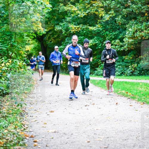 12.10.2025 - Bramfelder Halbmarathon 2025 Dr. Thomas Lammeyer http://msf.ph/oto/9358362 12.10.2025 11:04:10 Laufen 363, 2672, 2891, 2676 meine-sportfotos.de