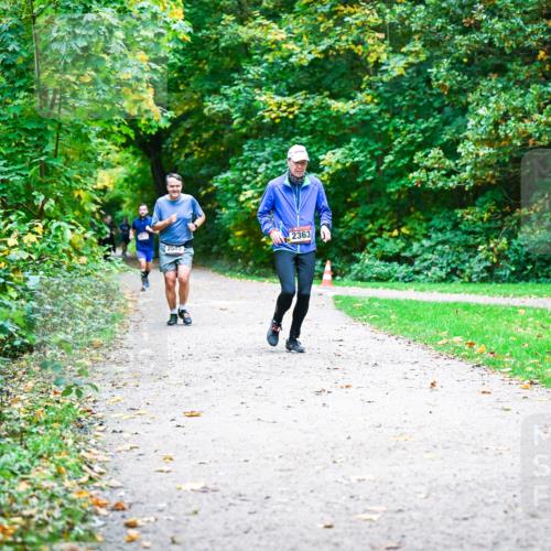12.10.2025 - Bramfelder Halbmarathon 2025 Dr. Thomas Lammeyer http://msf.ph/oto/9358384 12.10.2025 11:04:13 Laufen 2363, 2585 meine-sportfotos.de