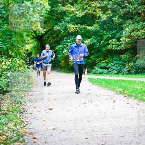 12.10.2025 - Bramfelder Halbmarathon 2025 Dr. Thomas Lammeyer http://msf.ph/oto/9358385 12.10.2025 11:04:13 Laufen 2585, 2363 meine-sportfotos.de