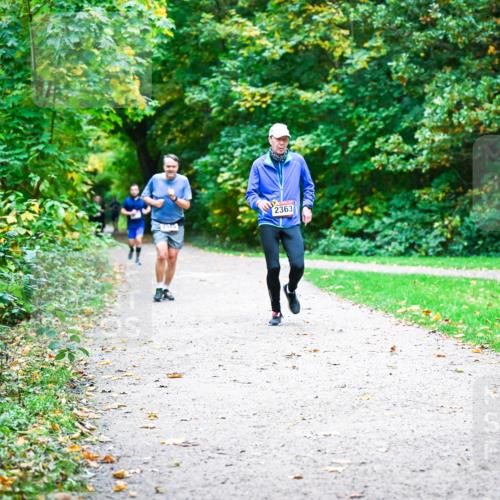 12.10.2025 - Bramfelder Halbmarathon 2025 Dr. Thomas Lammeyer http://msf.ph/oto/9358387 12.10.2025 11:04:13 Laufen 2363 meine-sportfotos.de