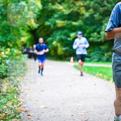 12.10.2025 - Bramfelder Halbmarathon 2025 Dr. Thomas Lammeyer http://msf.ph/oto/9358427 12.10.2025 11:04:19 Laufen 2585 meine-sportfotos.de