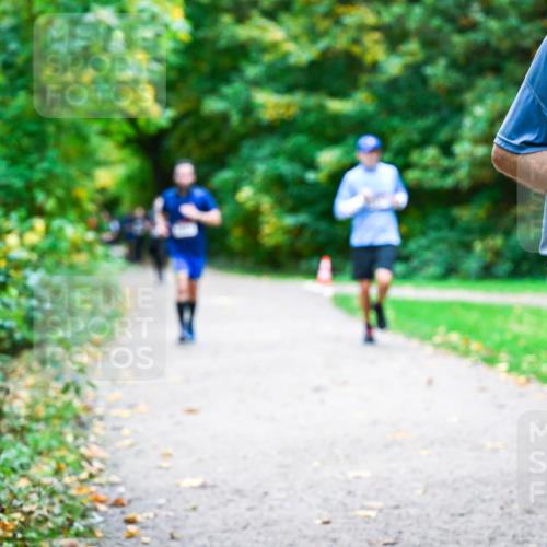 12.10.2025 - Bramfelder Halbmarathon 2025 Dr. Thomas Lammeyer http://msf.ph/oto/9358428 12.10.2025 11:04:19 Laufen 258 meine-sportfotos.de