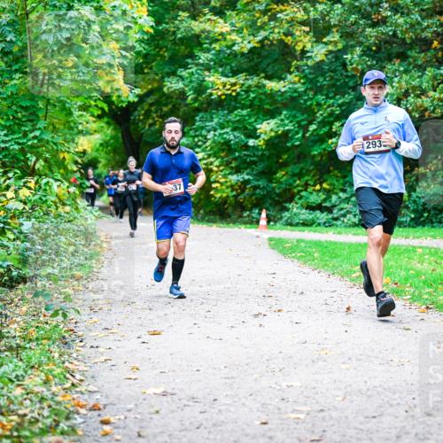 12.10.2025 - Bramfelder Halbmarathon 2025 Dr. Thomas Lammeyer http://msf.ph/oto/9358435 12.10.2025 11:04:21 Laufen 293 meine-sportfotos.de