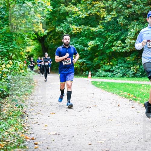 12.10.2025 - Bramfelder Halbmarathon 2025 Dr. Thomas Lammeyer http://msf.ph/oto/9358440 12.10.2025 11:04:21 Laufen 2937, 2939 meine-sportfotos.de