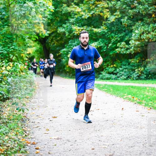 12.10.2025 - Bramfelder Halbmarathon 2025 Dr. Thomas Lammeyer http://msf.ph/oto/9358446 12.10.2025 11:04:22 Laufen 2937 meine-sportfotos.de
