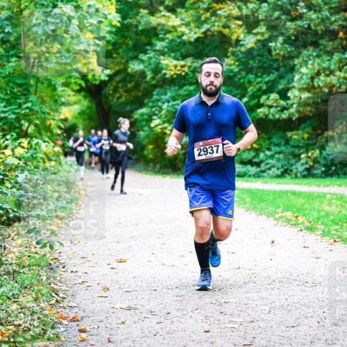 12.10.2025 - Bramfelder Halbmarathon 2025 Dr. Thomas Lammeyer http://msf.ph/oto/9358449 12.10.2025 11:04:23 Laufen 2937 meine-sportfotos.de