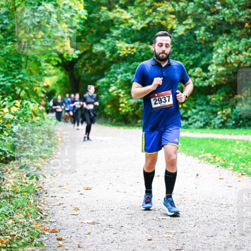 12.10.2025 - Bramfelder Halbmarathon 2025 Dr. Thomas Lammeyer http://msf.ph/oto/9358450 12.10.2025 11:04:23 Laufen 2937 meine-sportfotos.de
