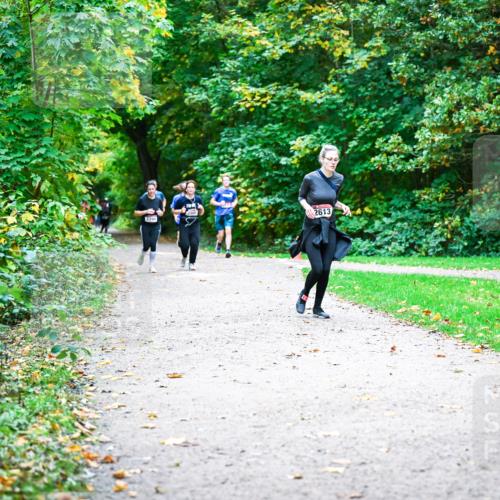 12.10.2025 - Bramfelder Halbmarathon 2025 Dr. Thomas Lammeyer http://msf.ph/oto/9358463 12.10.2025 11:04:26 Laufen 2390, 2305, 2613 meine-sportfotos.de