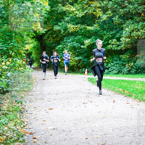 12.10.2025 - Bramfelder Halbmarathon 2025 Dr. Thomas Lammeyer http://msf.ph/oto/9358465 12.10.2025 11:04:26 Laufen 2613 meine-sportfotos.de