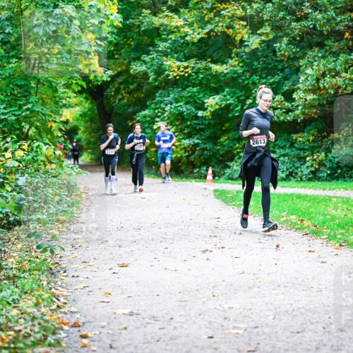 12.10.2025 - Bramfelder Halbmarathon 2025 Dr. Thomas Lammeyer http://msf.ph/oto/9358467 12.10.2025 11:04:26 Laufen 2390, 2305, 2613 meine-sportfotos.de